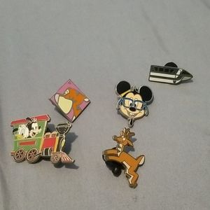 DISNEY PINS (5 PIECE)